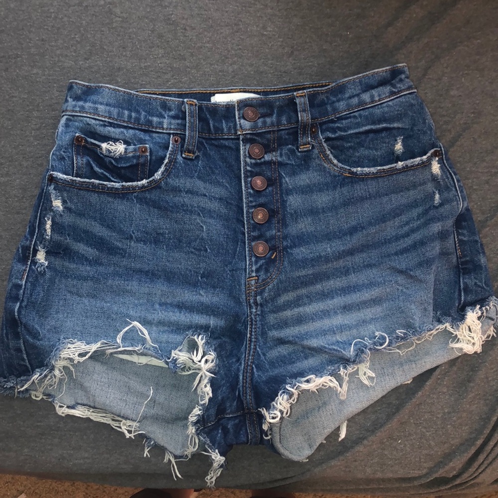 Abercrombie & Fitch  high rise mom shorts